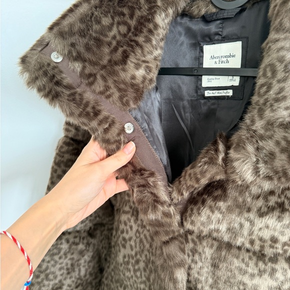 Abercrombie & Fitch Leopard Print Teddy Jacket - Picture 3 of 10